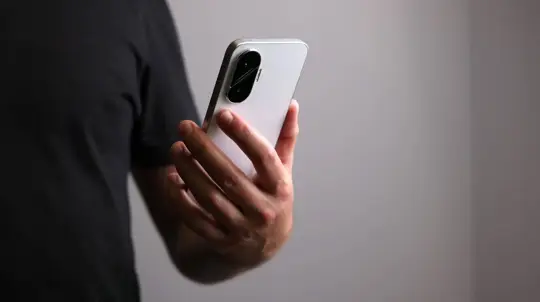 Google Geminiが直接ファイル作成機能をリリース、PDF・LaTeX対応で生産性アップ、無料も可