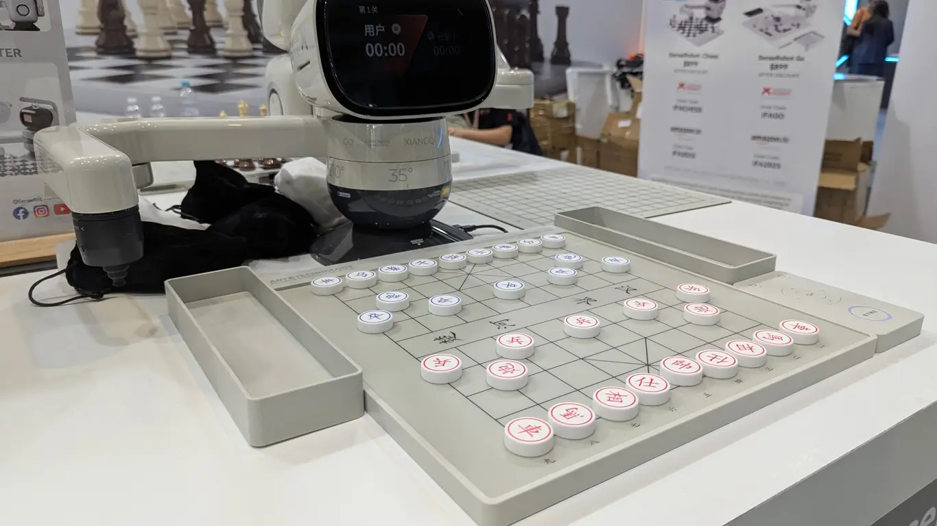 IFA 2025 / SenseRobot Chess