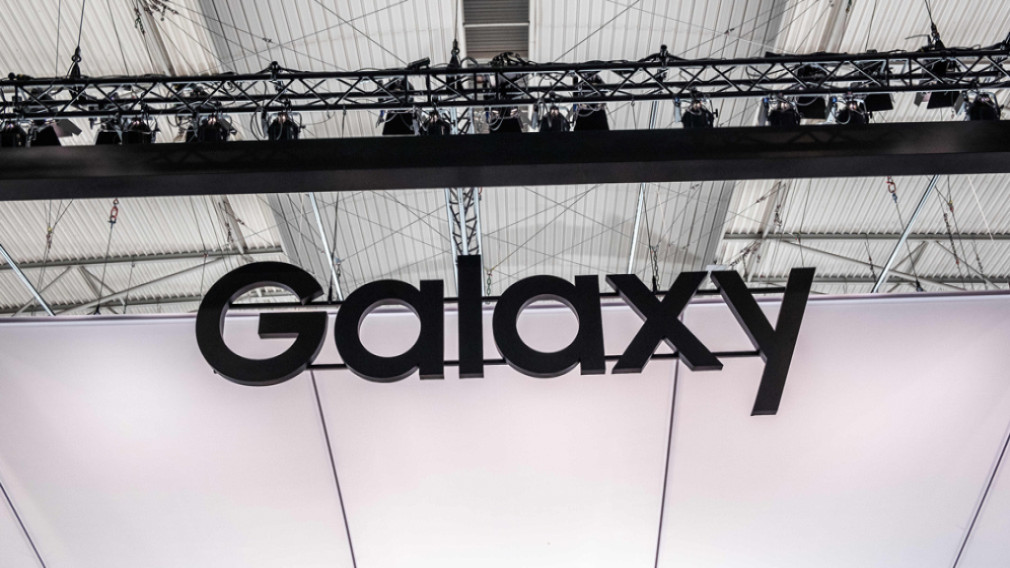 Компания Samsung представит новые бюджетные смартфоны до конца января