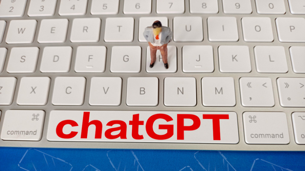 Чат-бот ChatGPT с успехом прошел собеседование в Google на место с зарплатой 15000 долларов в месяц