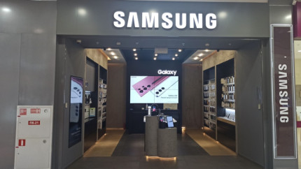Samsung остановил поддержку флагманской модели