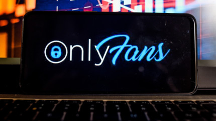 Сайт OnlyFans закрыл доступ для жителей России
