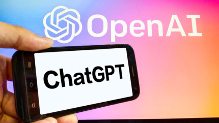 Автор ChatGPT попробовал запретить конкурентам брать похожие названия