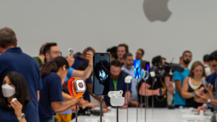 Apple Watch Ultra получили статус официального носимого устройства Всемирной лиги сёрфинга