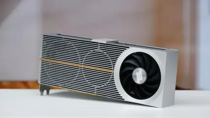Эта видеокарта уступает RTX, но покупатели всё равно выстроились в очередь