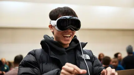 Стало известно как в Китае используют гарнитуру Apple Vision Pro