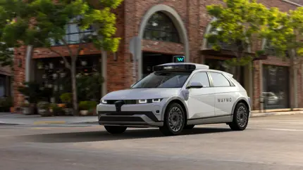 Беспилотные такси сервиса Waymo мешают жителям городов