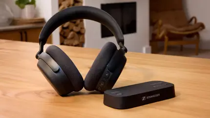 Sennheiser представила наушники специально для телевизоров