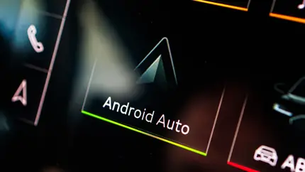 Google тестирует быстрый переключатель для музыкальных приложений в Android Auto