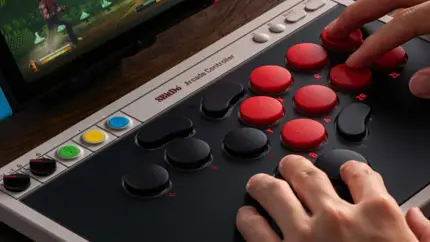 Всё для геймеров: компания 8Bitdo выпустила два контроллера для Xbox