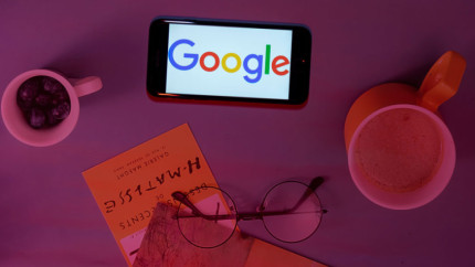 Google внедрит в свою поисковую систему ИИ